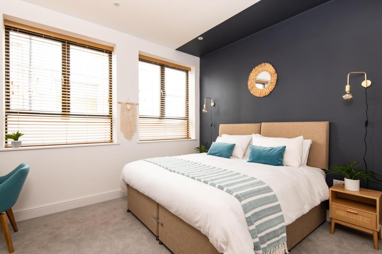 Stunning 2 Bed Apartment Sea Views And Parking Worthing Luaran gambar