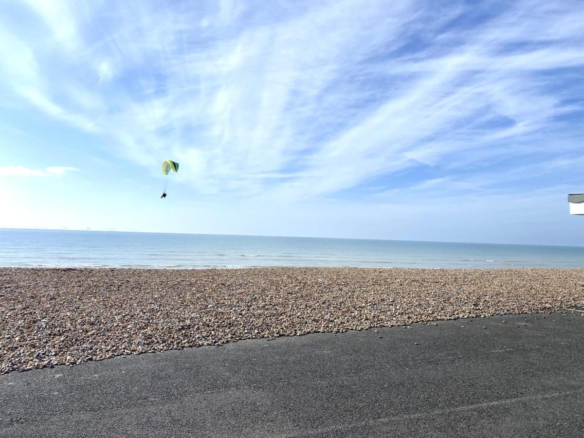 Stunning 2 Bed Apartment Sea Views And Parking Worthing Luaran gambar
